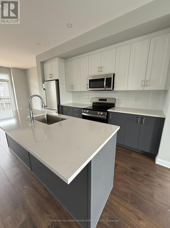 Building Photo - 181 Gerry Lalonde Dr