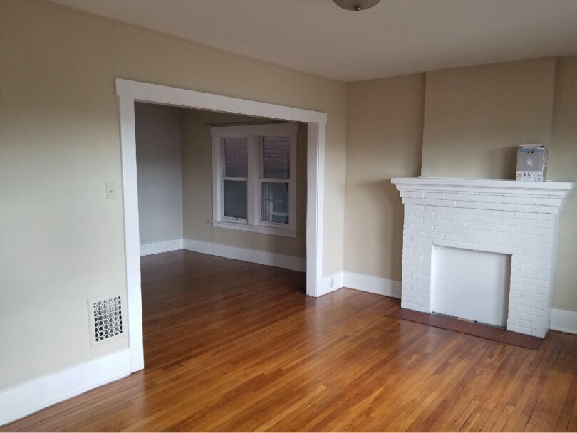 Primary Photo - 2269 Delaware Ave