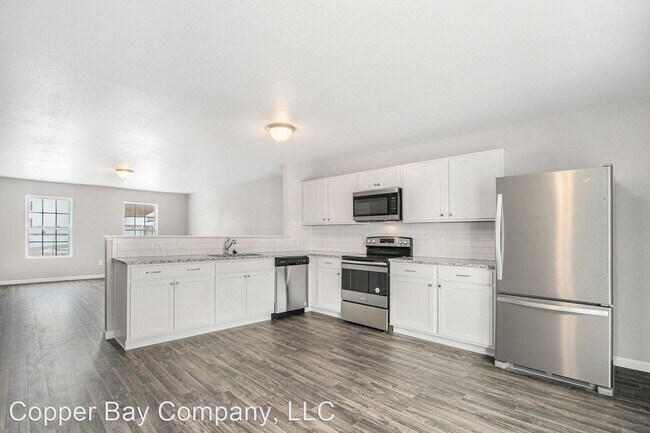 Building Photo - 4 br, 2.5 bath House - 631 Lexington Avenue