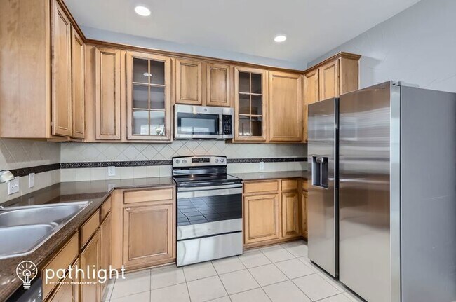 Building Photo - 7500 Archer Way