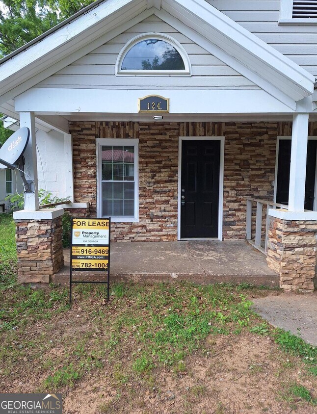 124 Irwin St, Cedartown, GA 30125 Townhome Rentals in Cedartown GA