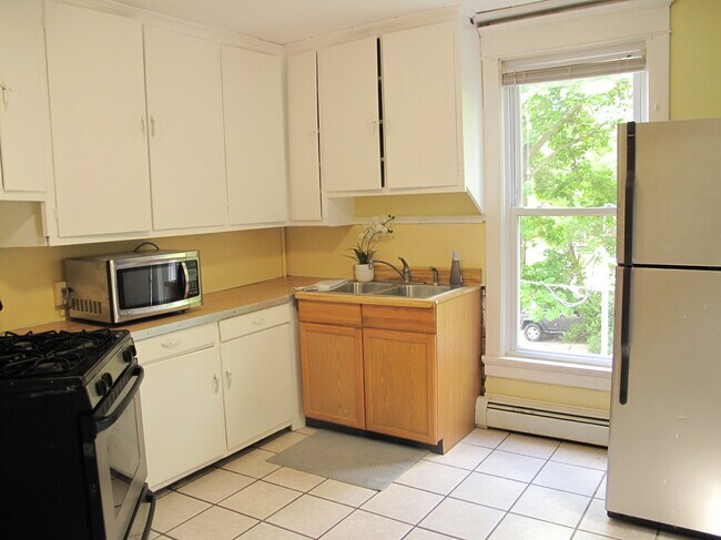 Building Photo - 502 Dryden Rd