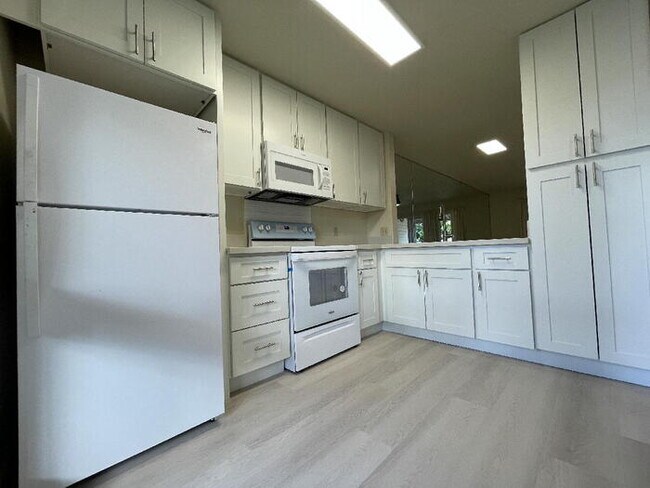 Foto del edificio - PARKGLEN AT WAIKELE 2/2/2 Bldg E, W/D, C-f...