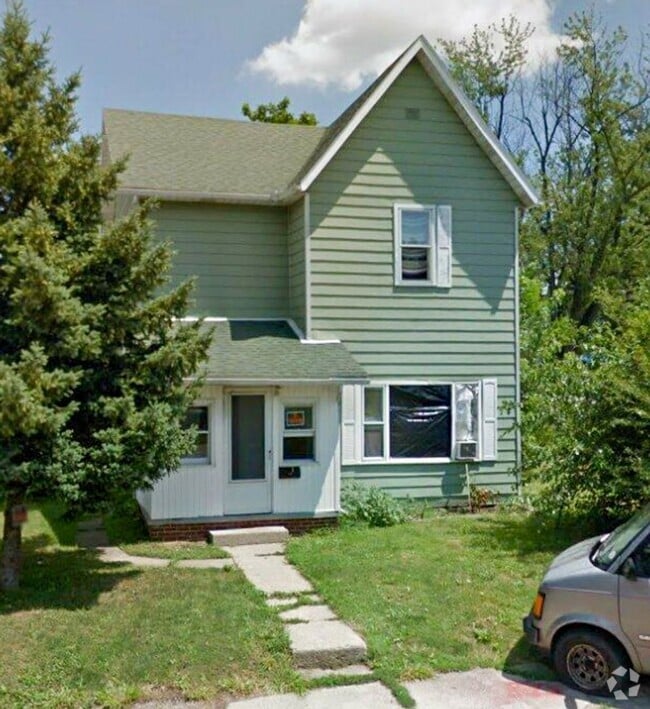 Building Photo - 2918 S Jefferson St