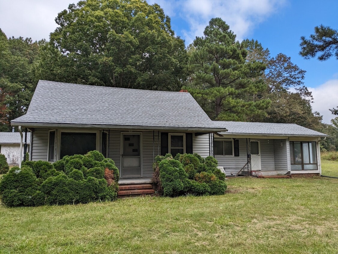 Primary Photo - 20655 Monrovia Rd