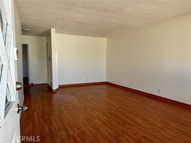 Foto del edificio - 1018 W 3rd St