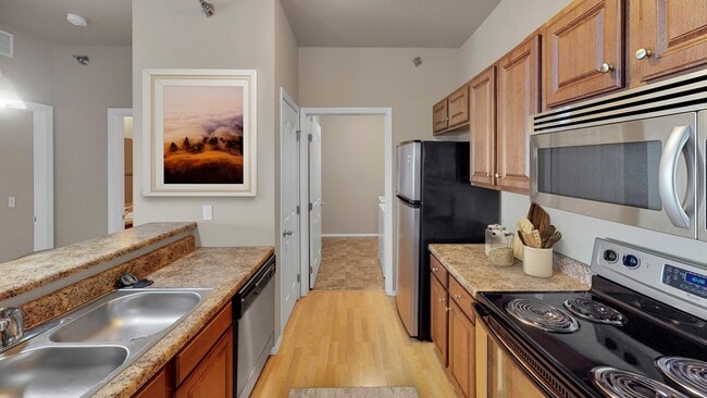 Building Photo - Ridgeview Residence