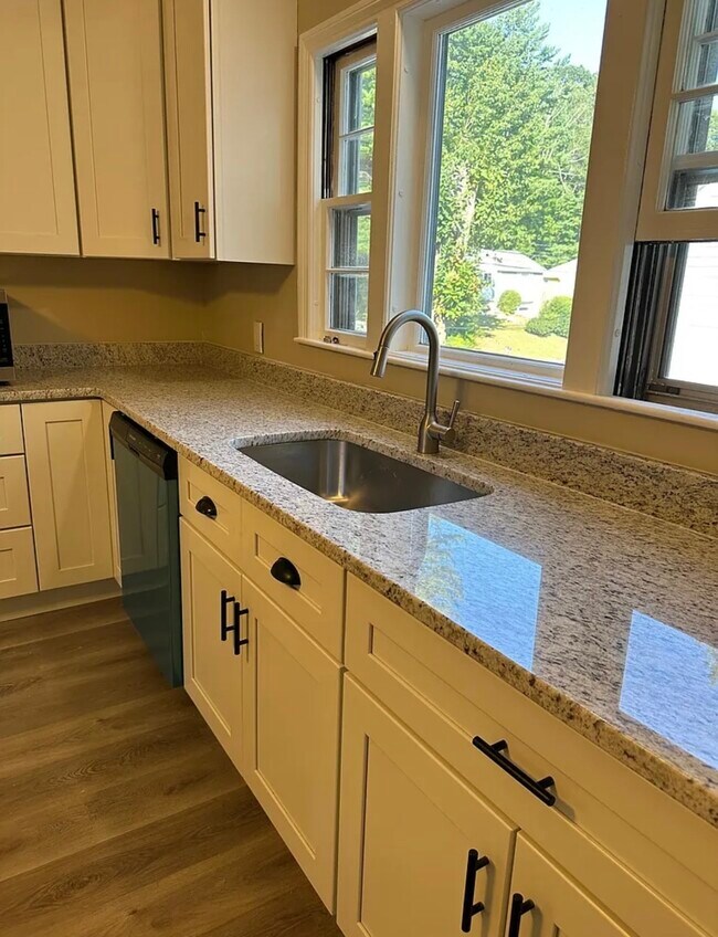 Foto del edificio - 552 Chandler St