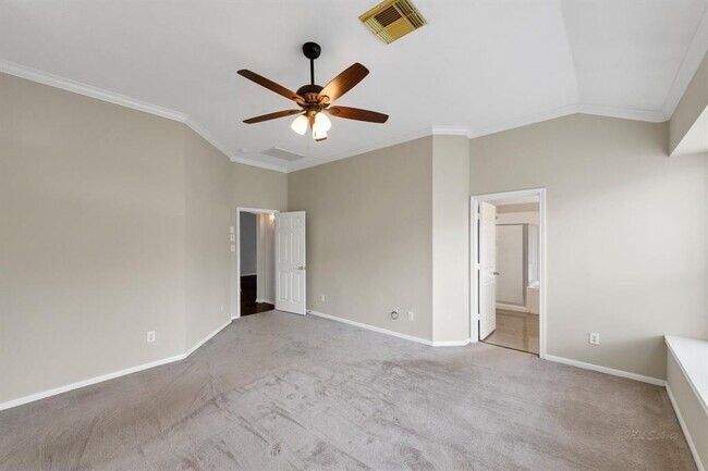 Foto del edificio - 7211 Bethany Bay Dr