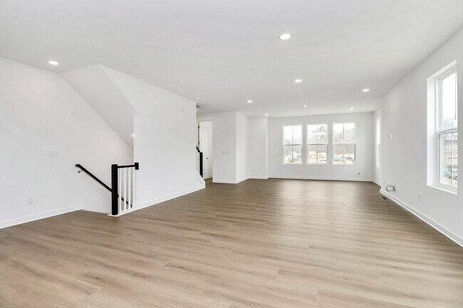 Foto del edificio - 7009 Westrow Ave