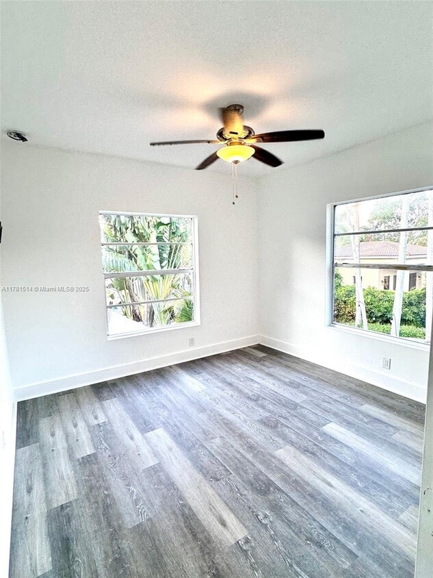 Foto del edificio - 708 SE 6th Ct