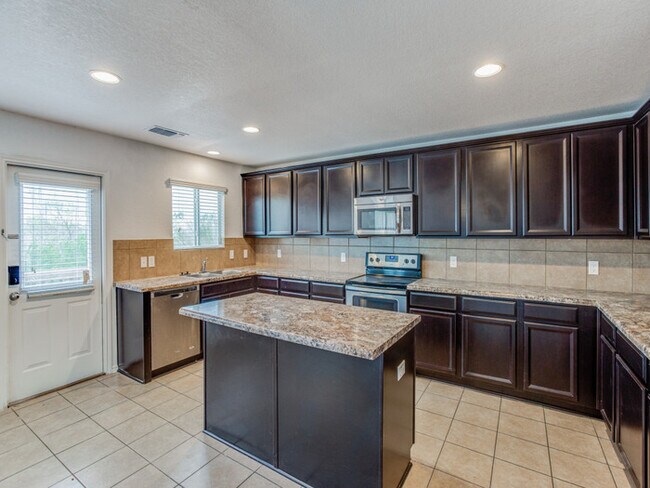 Foto del edificio - San Antonio, TX - House - $2,145.00 Availa...