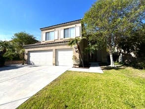 Building Photo - 1843 Madera Cir