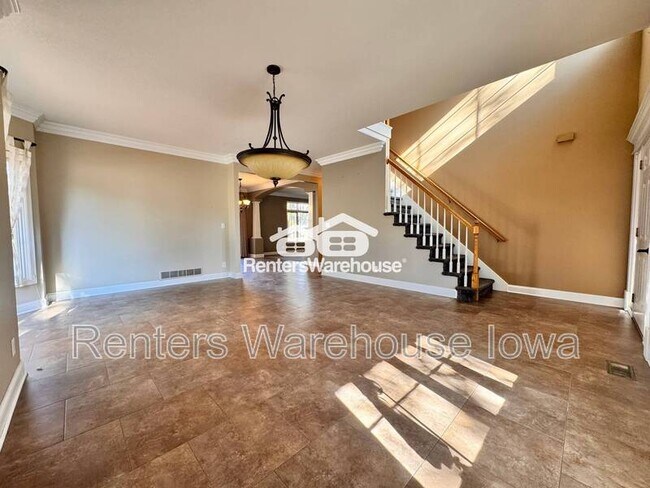 Building Photo - 15187 Wildwood Dr