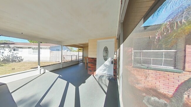 Building Photo - 5606-5689 89th Ave