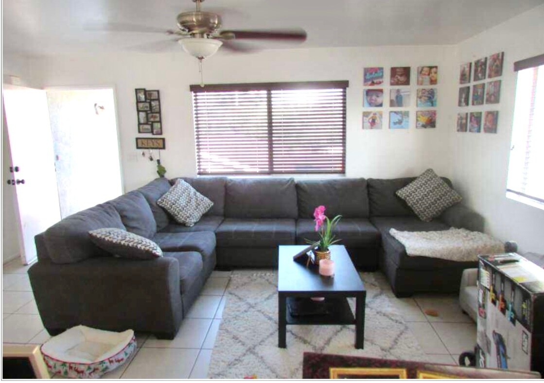 Primary Photo - 144 E Century Blvd