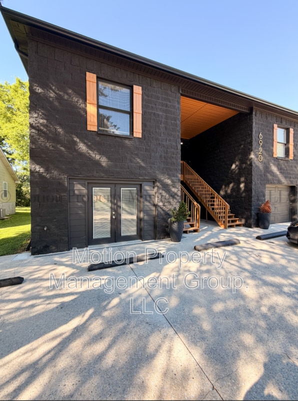 Photo - 6920 Northside Drive