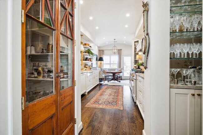 Foto del edificio - 3251 Sul Ross St