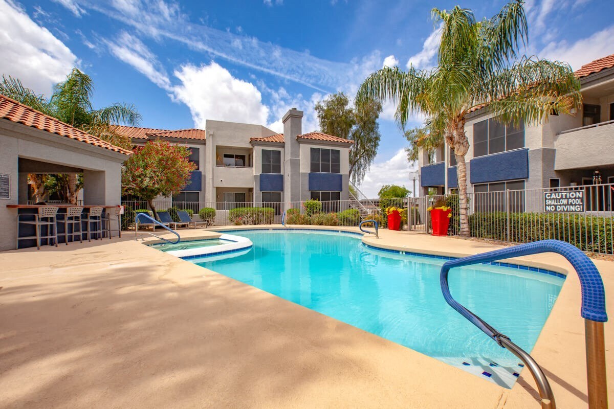 The Retreat Apartments - Apartments in Phoenix, AZ | Apartments.com