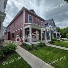 Building Photo - 629 Fairview Ave NE