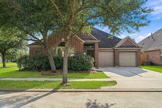 Building Photo - 12918 Leafy Shores Dr