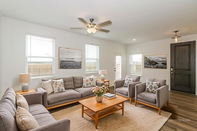 Interior Photo - Millers at Elyson