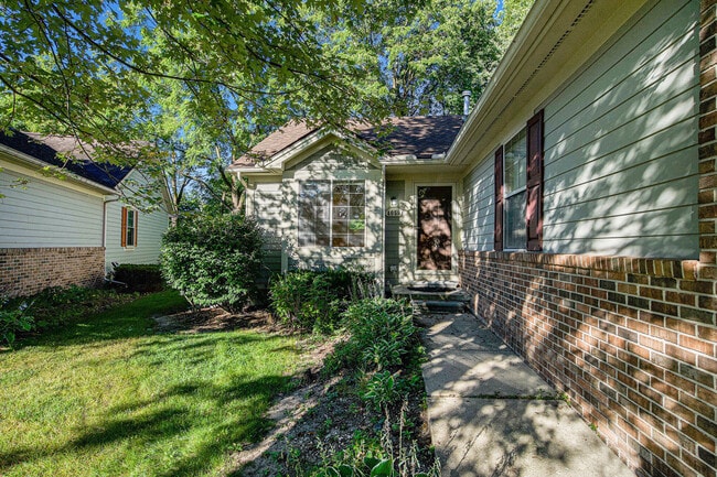 Building Photo - 4058 Boulder Pond Dr