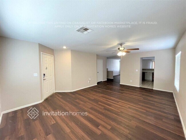 Foto del edificio - 3118 Fern Crest Ave