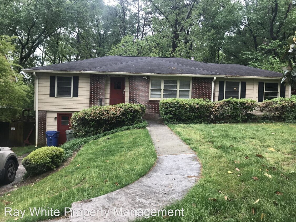 3521 Rockhaven Cir, Decatur, GA 30032 House Rental in Decatur, GA