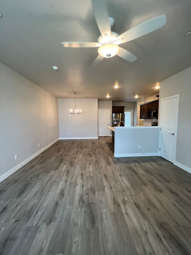 Foto del edificio - 2535 Brodie Ln