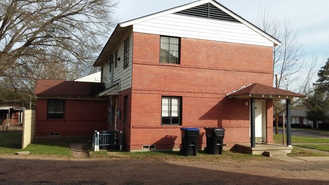 Foto del edificio - 137 Hubbard Dr