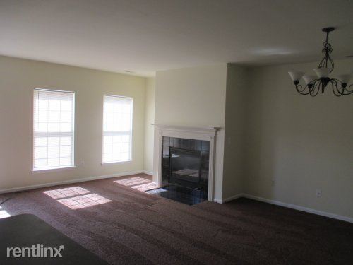Building Photo - 25464 Saint James