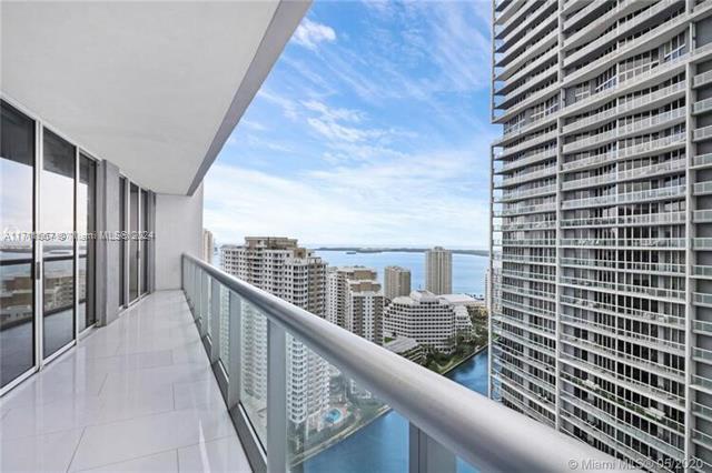 Foto principal - 475 Brickell Ave