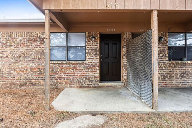 Foto del edificio - Cute Townhome