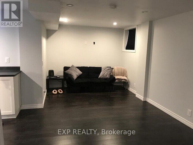 Building Photo - 8 Losino St