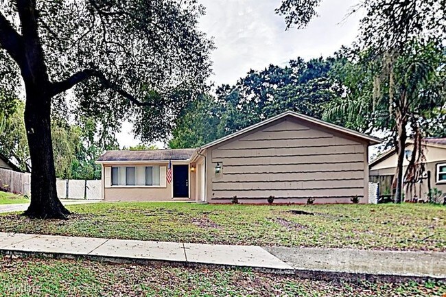 Building Photo - 520 Avocado Cir