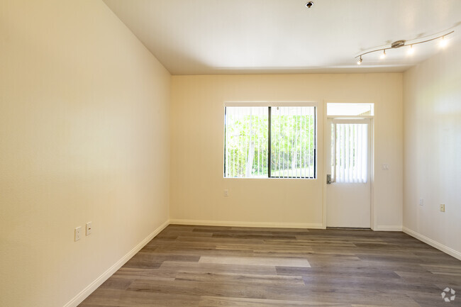 Estudio, 1HAB, 390 ft² - Legacy Hills at Poway 55+