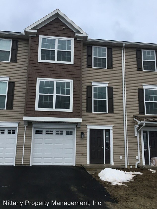 Primary Photo - 3 br, 2.5 bath House - 200 Towhee Drive