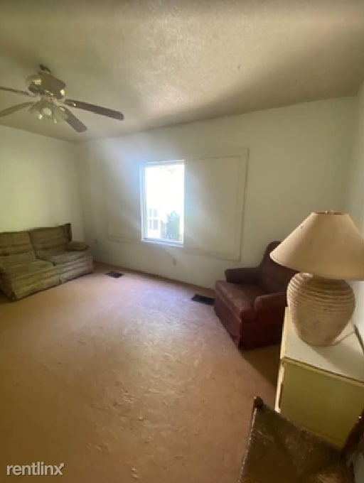 Building Photo - 3 br, 1 bath House - 1137 Chicago Avenue