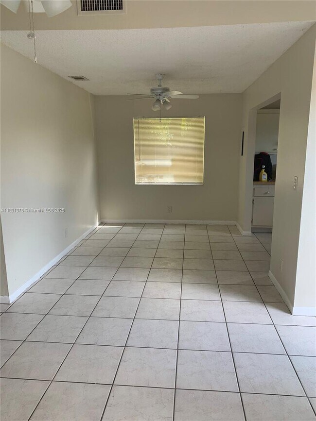 Building Photo - 1314 White Pine Dr