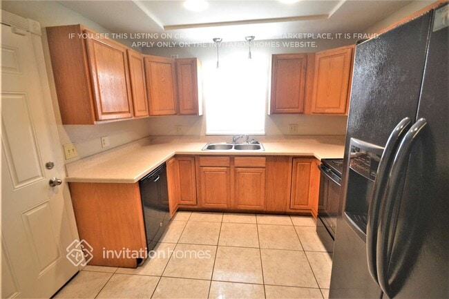Foto del edificio - 7141 Green Needle Dr