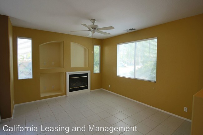 Building Photo - 28447 Mayfair Dr