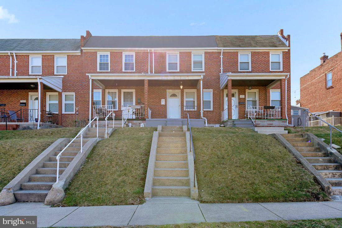 Primary Photo - 7031 Eastbrook Ave