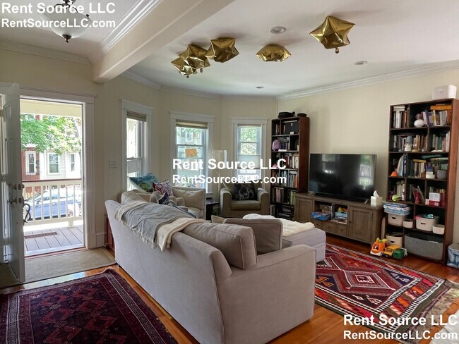 Building Photo - 49 Lowden Ave
