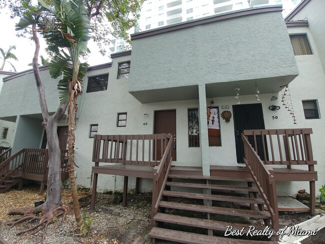 Foto del edificio - 1901 NW S River Dr