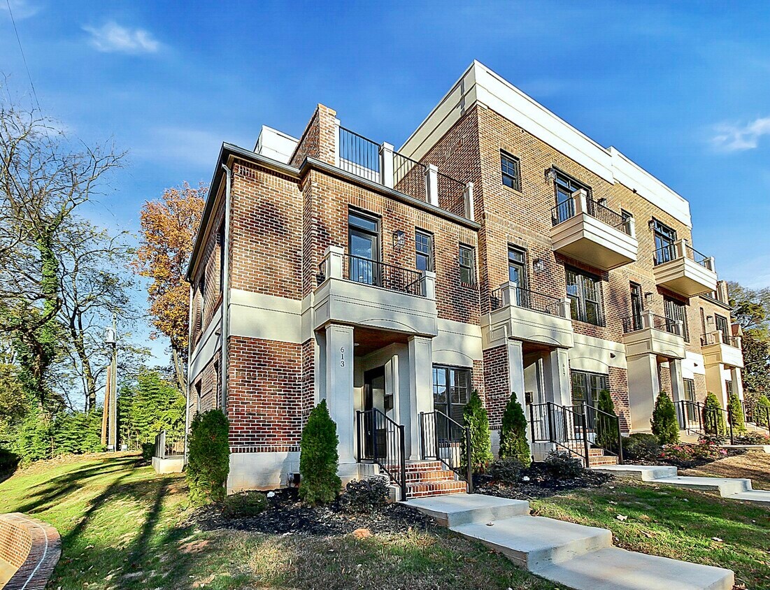 Foto principal - 613 W Worthington Ave
