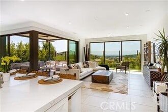 Building Photo - 161 Oceano
