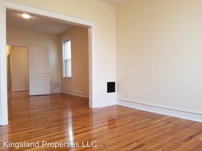 Building Photo - 4162 McRee Ave