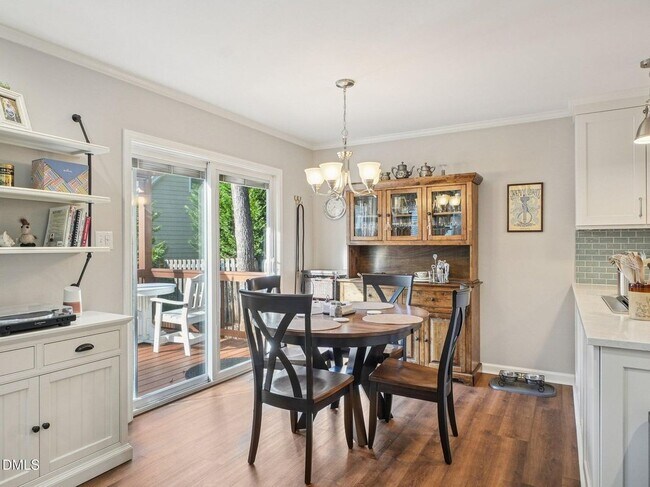 Foto del edificio - 204 Leeward Ct