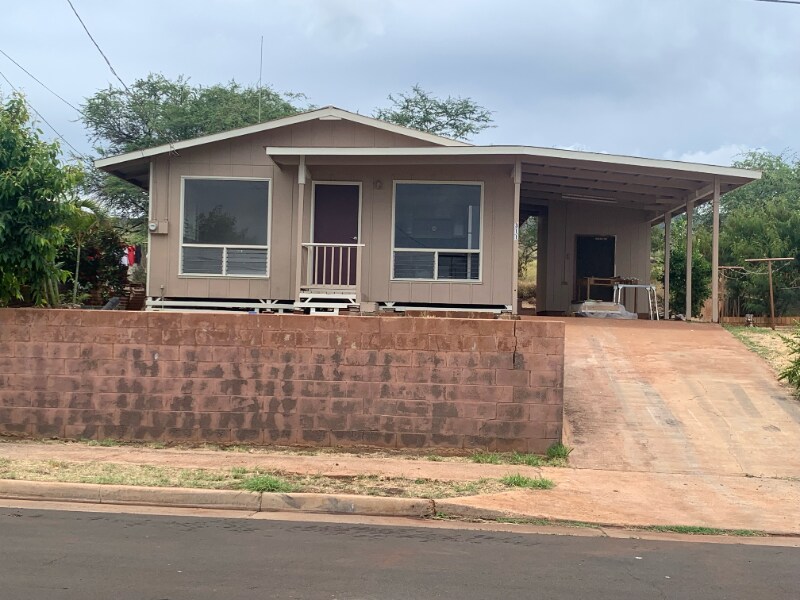Primary Photo - 311 Kikipua St